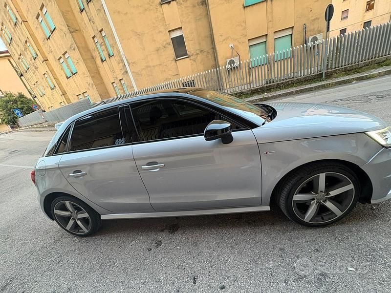 Usata Audi A1 Sportback S-Line 90 CV (66 kW) 2017 Grigio Utilitaria