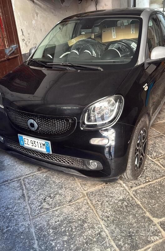 Usata 2015 Smart ForFour Utilitaria | 8000 € - Immagine 1/4