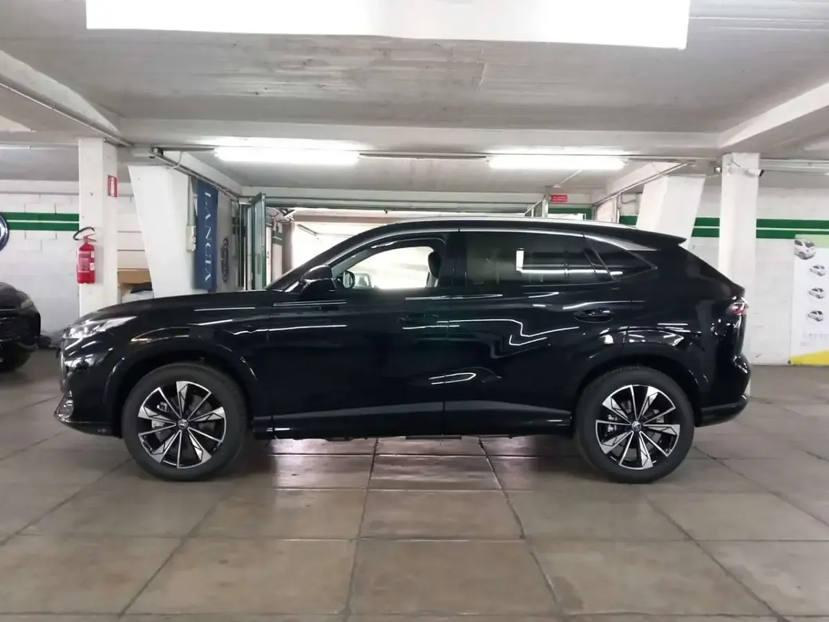 Nuova MG HS 143 CV (105 kW) 2026 Nero SUV