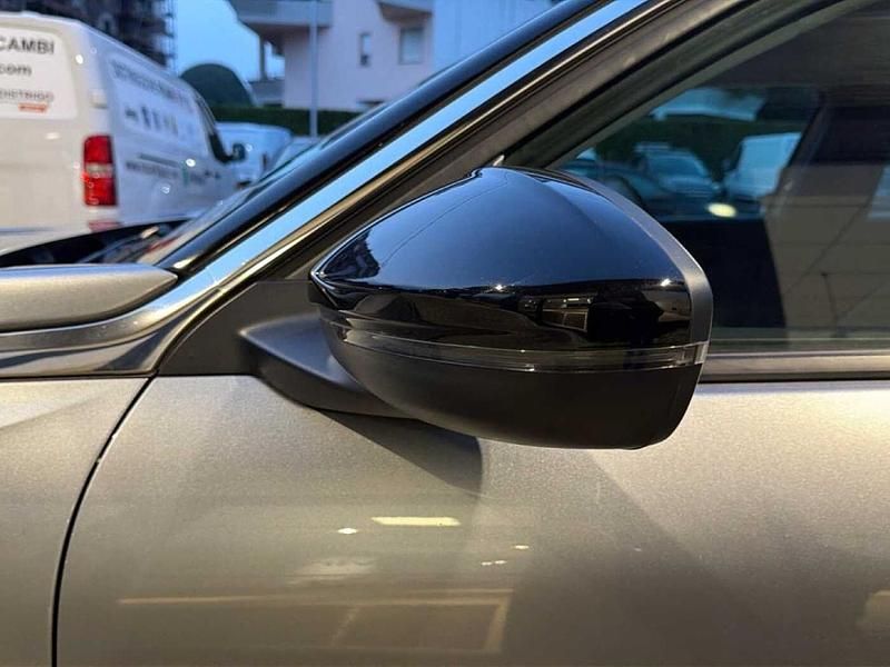 Usata Opel Mokka Edition 131 CV (96 kW) 2022 Grigio SUV