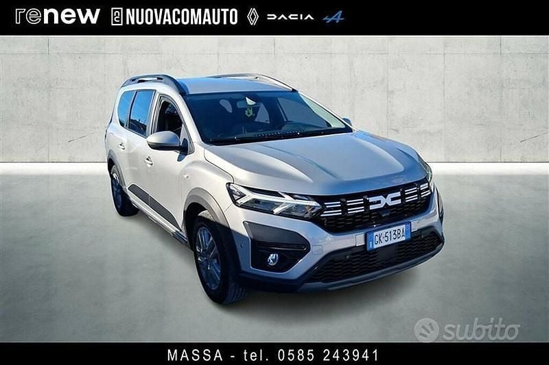 Usata Dacia Jogger Expression 100 CV (73 kW) 2022 Grigio Monovolume