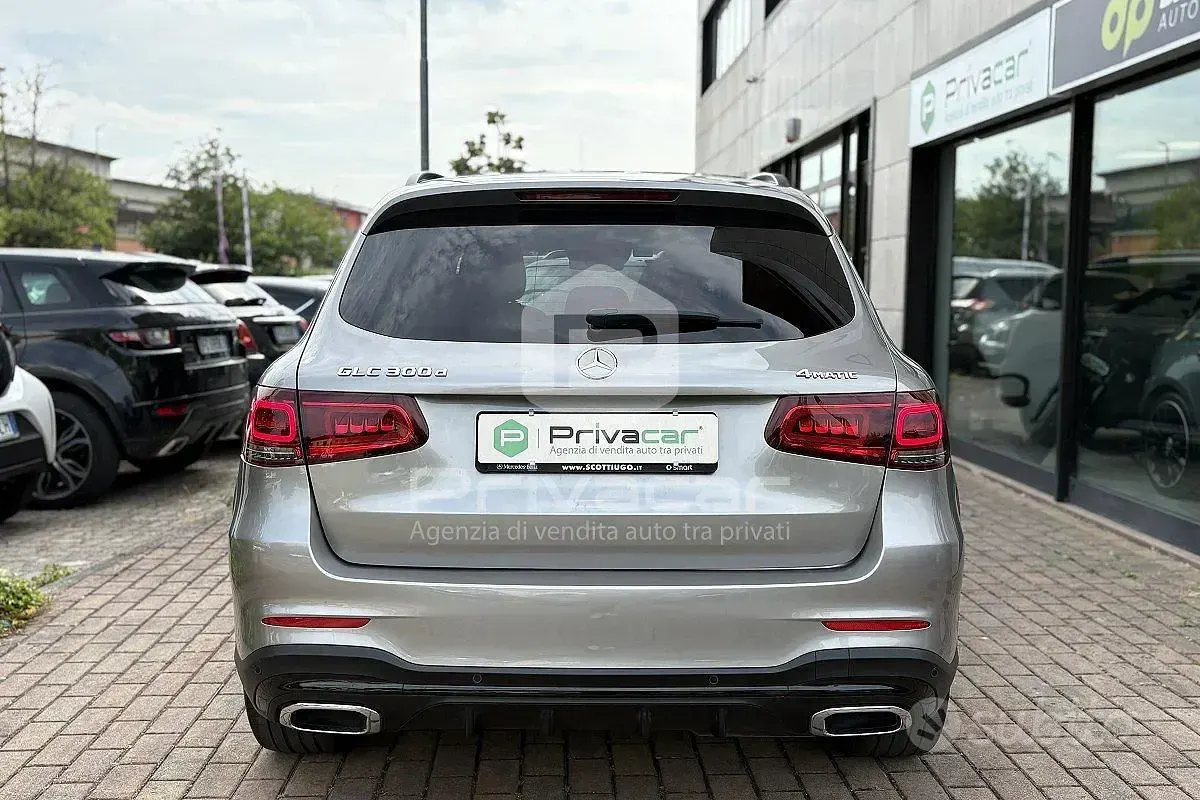 Usata Mercedes GLC300 Premium Plus 245 CV (180 kW) 2020 Grigio SUV