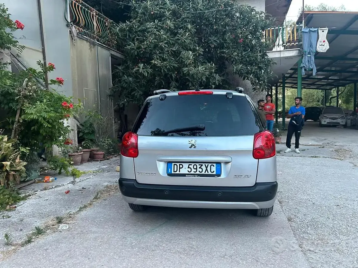 Usata Peugeot 207 95 CV (69 kW) 2008 Grigio Station wagon