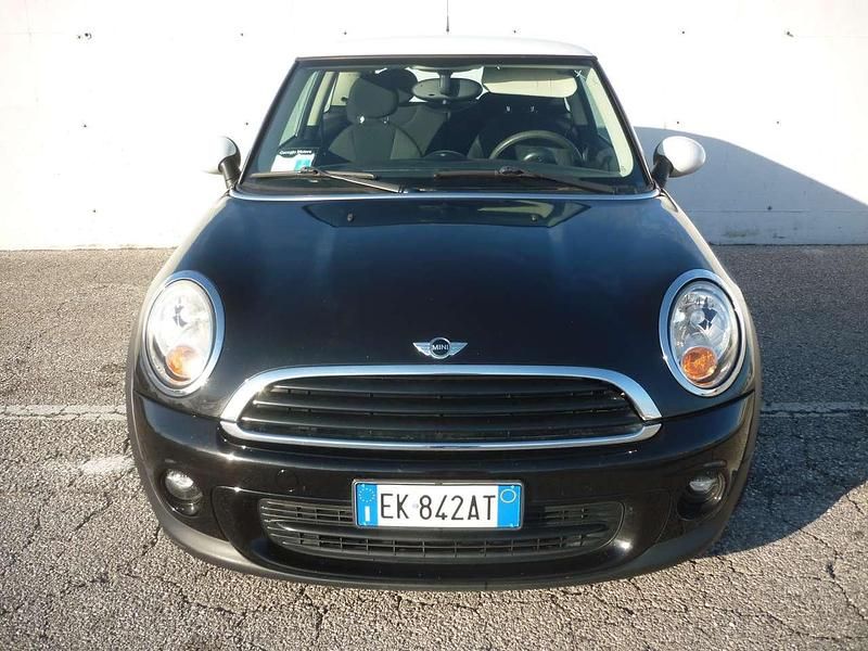 Usata Mini ONE 75 CV (55 kW) 2011 Nero Utilitaria