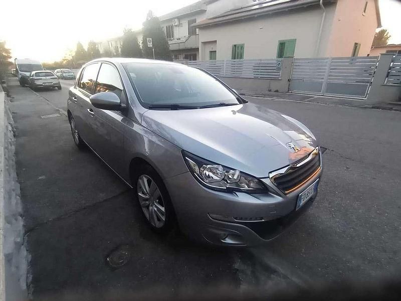 Grigio Usata 2016 Peugeot 308 Business-Line Tre volumi | 6900 € (Super prezzo) - Immagine 1/4