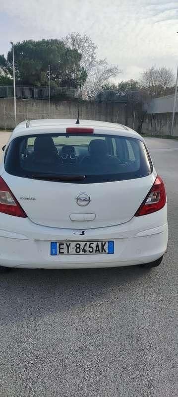 Usata Opel Corsa 86 CV (63 kW) 2015 Berlina