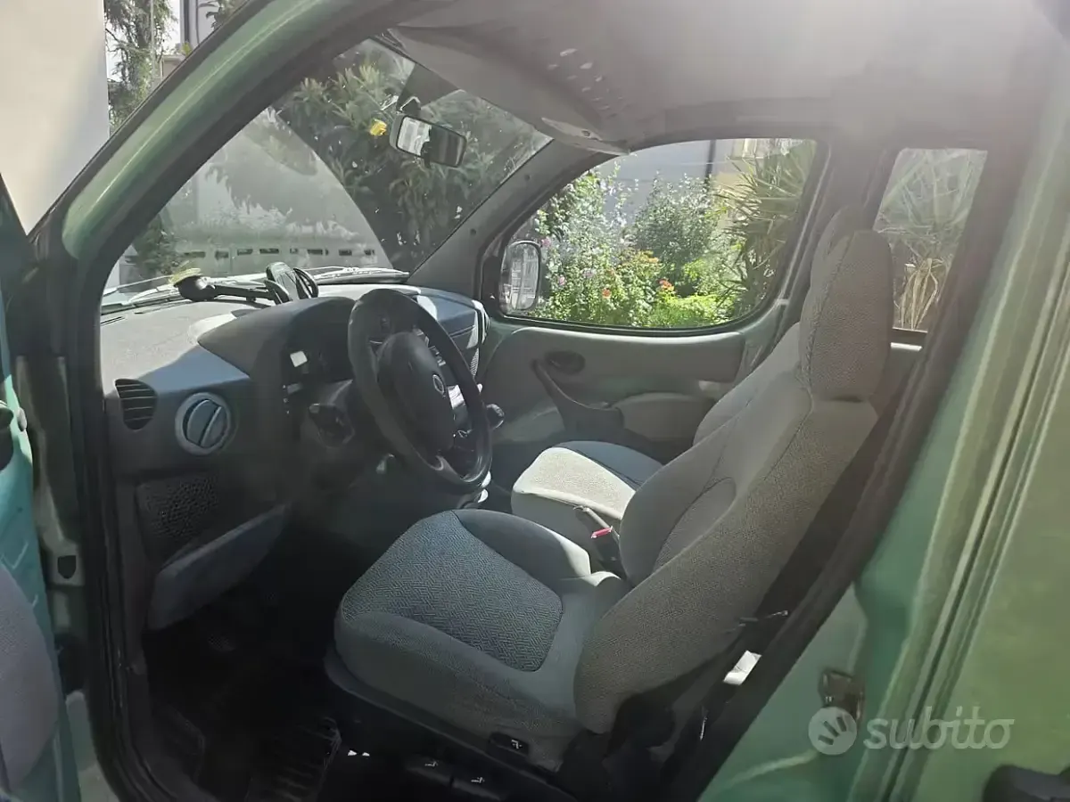 Usata Fiat Doblò 103 CV (75 kW) 2004 Verde Monovolume
