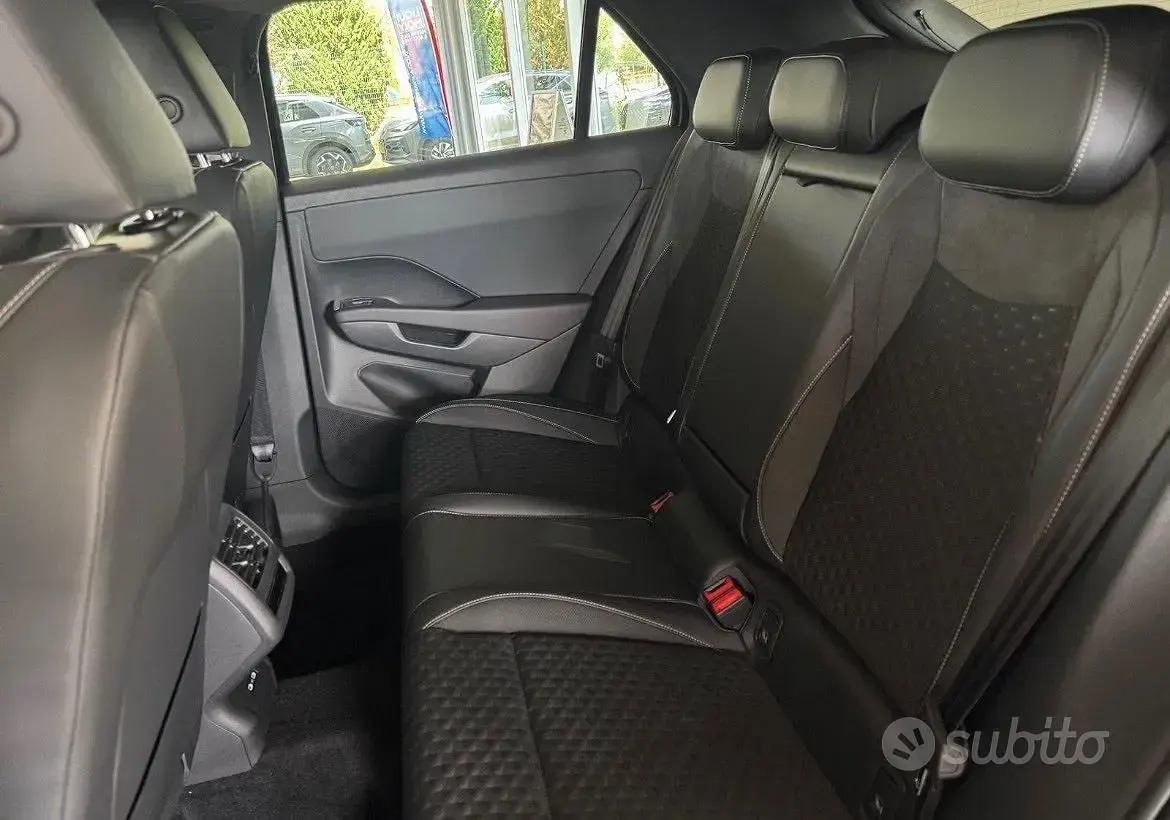 Nuova VW T-Roc R-line 150 CV (110 kW) 2026 Nero SUV