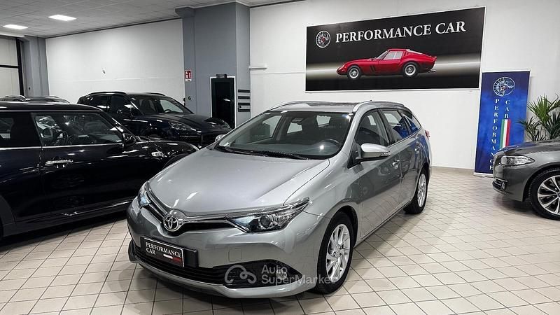 Usata Toyota Auris Lounge 111 CV (81 kW) 2017 Station wagon