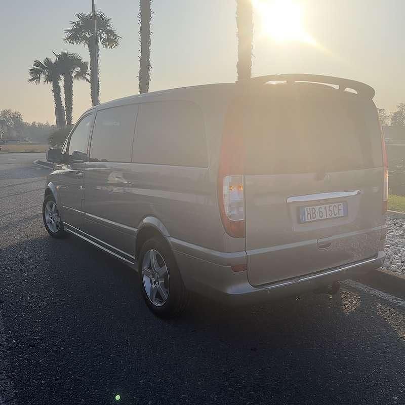 Usata Mercedes Vito 224 CV (164 kW) 2011 Furgone