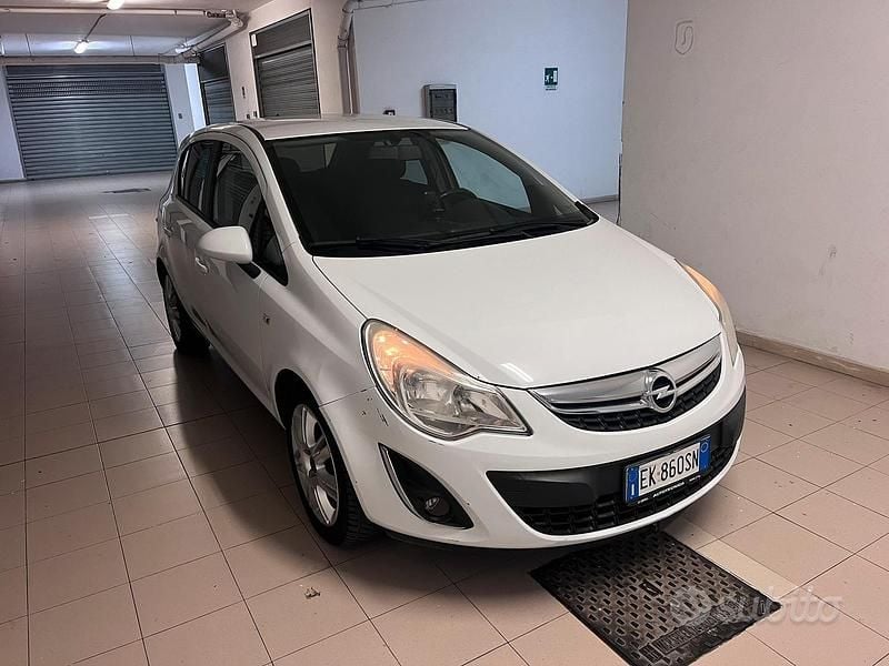 Usata Opel Corsa Sport 2011 Utilitaria
