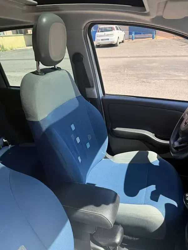 Usata Fiat Panda Lounge 75 CV (55 kW) 2014 Argento Utilitaria