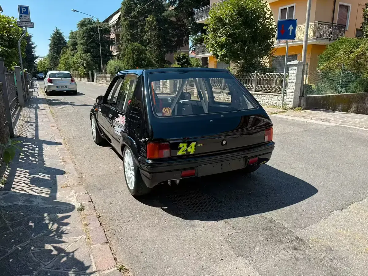 Usata Peugeot 205 101 CV (74 kW) 1988 Berlina