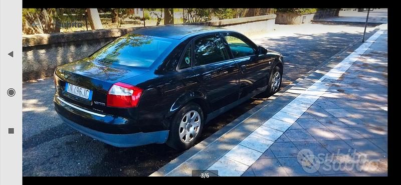 Usata Audi A4 101 CV (74 kW) 2002 Blu Berlina