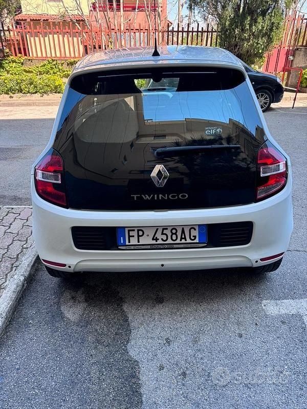 Usata Renault Twingo Zen 70 CV (51 kW) 2018 Bianco Utilitaria