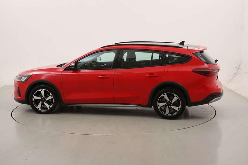 Usata Ford Focus Active 125 CV (91 kW) 2022 Rosso Station wagon