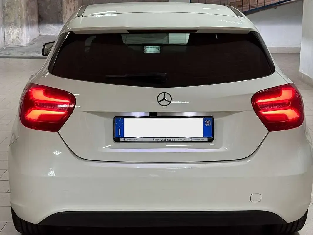Usata Mercedes A160 Executive 90 CV (66 kW) 2015 Bianco Berlina