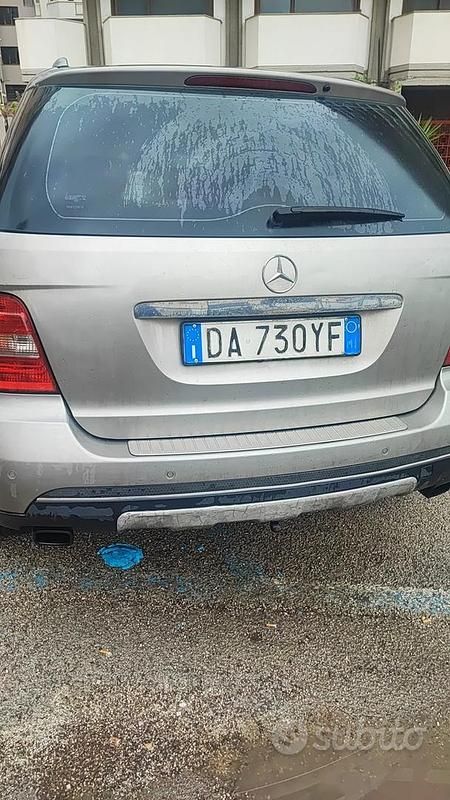 Usata Mercedes ML320 2006 Grigio SUV