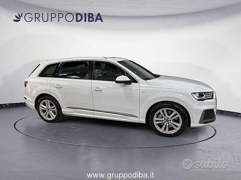 Usata Audi Q7 Sport 286 CV (210 kW) 2024 Bianco SUV