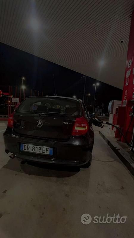Nero Usata 2007 BMW 118 Due volumi | 3600 € (Ottimo prezzo) - Immagine 1/4