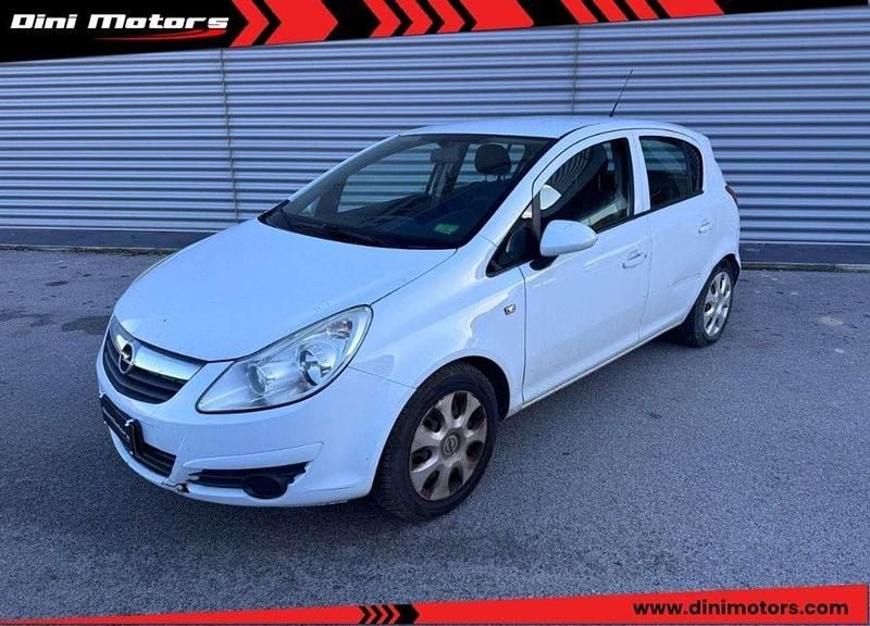 Bianco Usata 2010 Opel Corsa Edition Tre volumi | 1900 € (Super prezzo) - Immagine 1/4