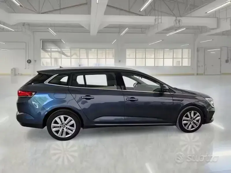 Usata Renault Mégane GrandTour Business 115 CV (84 kW) 2022 Grigio Station wagon