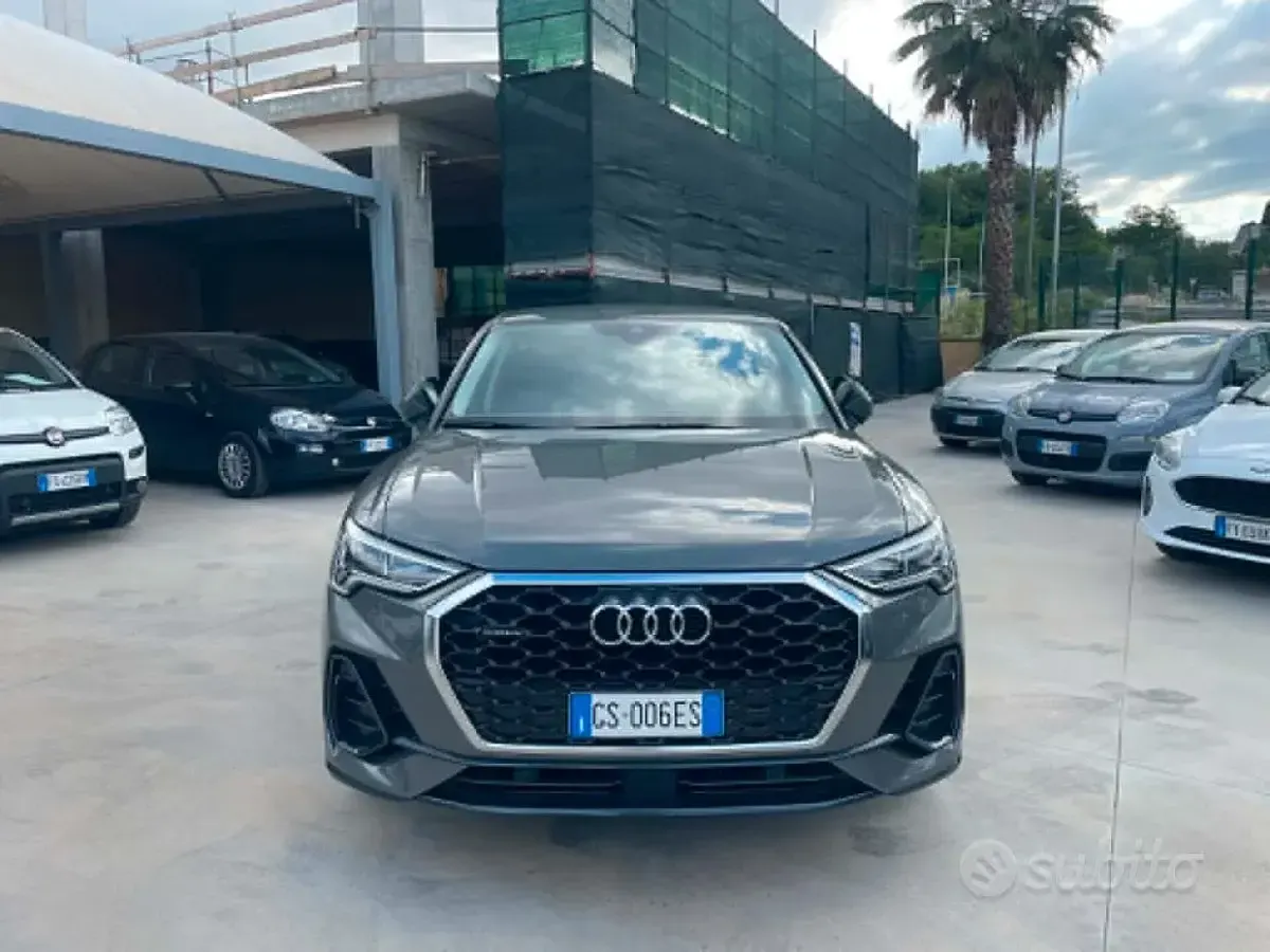 Usata Audi Q3 150 CV (110 kW) 2023 Grigio SUV