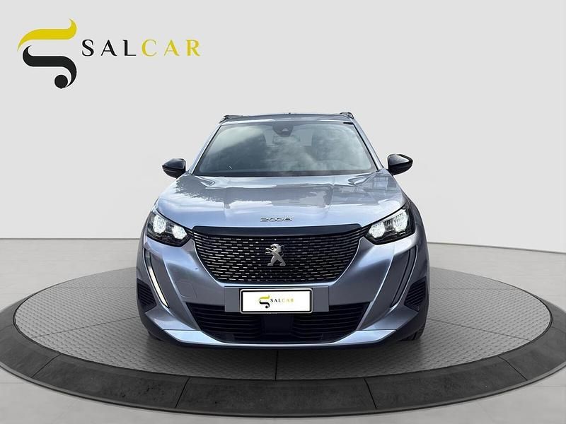 Usata Peugeot 2008 Allure 102 CV (75 kW) 2023 Argento SUV