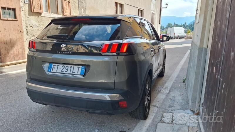 Usata Peugeot 3008 Allure 131 CV (96 kW) 2018 Grigio SUV