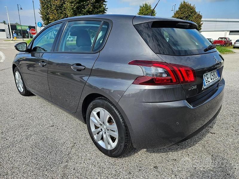 Occasion Peugeot 308 Active 131 ch (96 kW) 2021 Gris Berline
