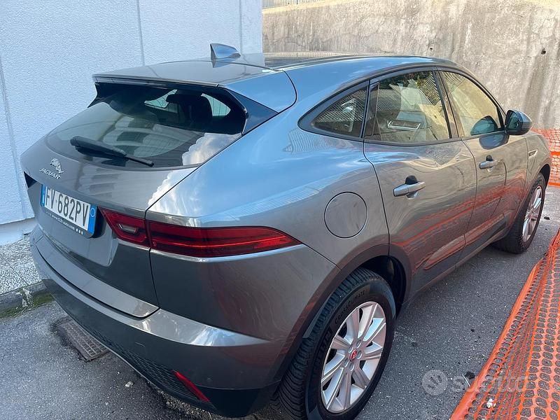 Usata Jaguar E-Pace 200 CV (147 kW) 2019 Grigio SUV