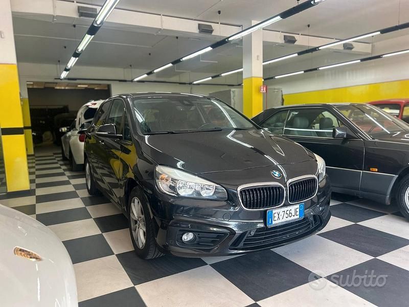 Nero Usata 2014 BMW 218 Active Tourer Luxury Line Monovolume | 8700 € (Molto cara) - Immagine 1/4
