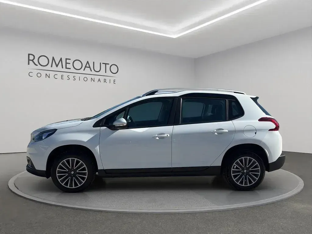 Usata Peugeot 2008 Active 82 CV (60 kW) 2019 Bianco SUV