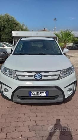 Usata Suzuki Vitara Cool 120 CV (88 kW) 2017 Bianco perlato SUV