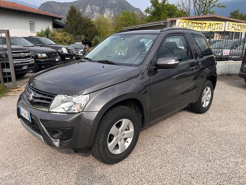Occasion Suzuki Grand Vitara 106 PK (77 kW) 2014 Grijs SUV