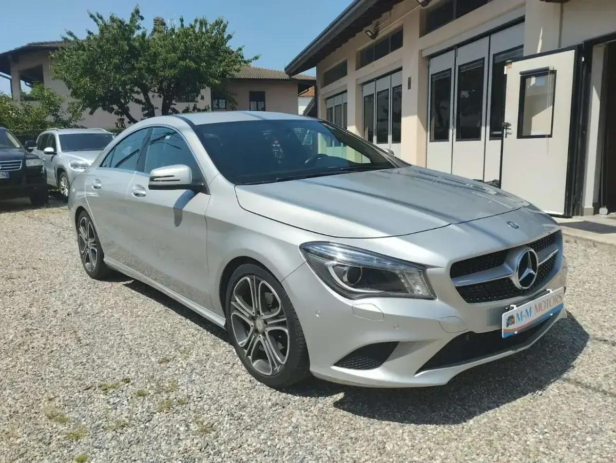 Usata Mercedes CLA220 Premium 177 CV (130 kW) 2016 Grigio Coupé