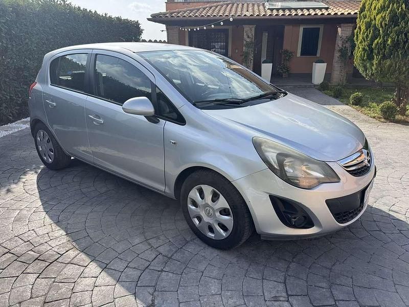 Usata Opel Corsa 86 CV (63 kW) 2014 Utilitaria