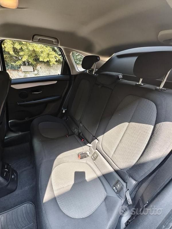 Usata BMW 218 150 CV (110 kW) 2015 Nero Monovolume