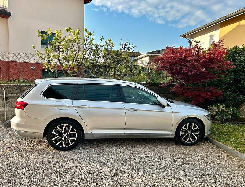 Usata VW Passat 150 CV (110 kW) 2016 Berlina