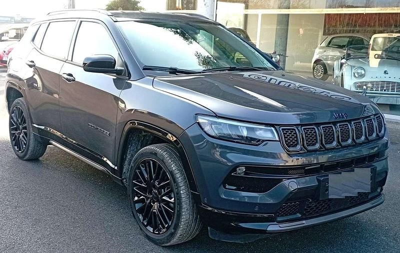 Usata Jeep Compass 241 CV (177 kW) 2023 Grigio SUV