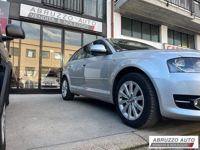Usata Audi A3 Attraction 103 CV (75 kW) 2009 Grigio Utilitaria