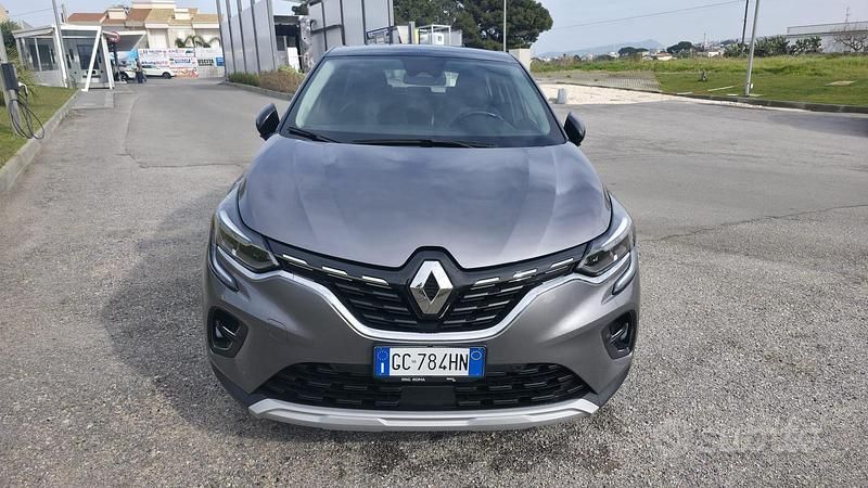 Usata Renault Captur Intens 126 CV (92 kW) 2019 Grigio SUV