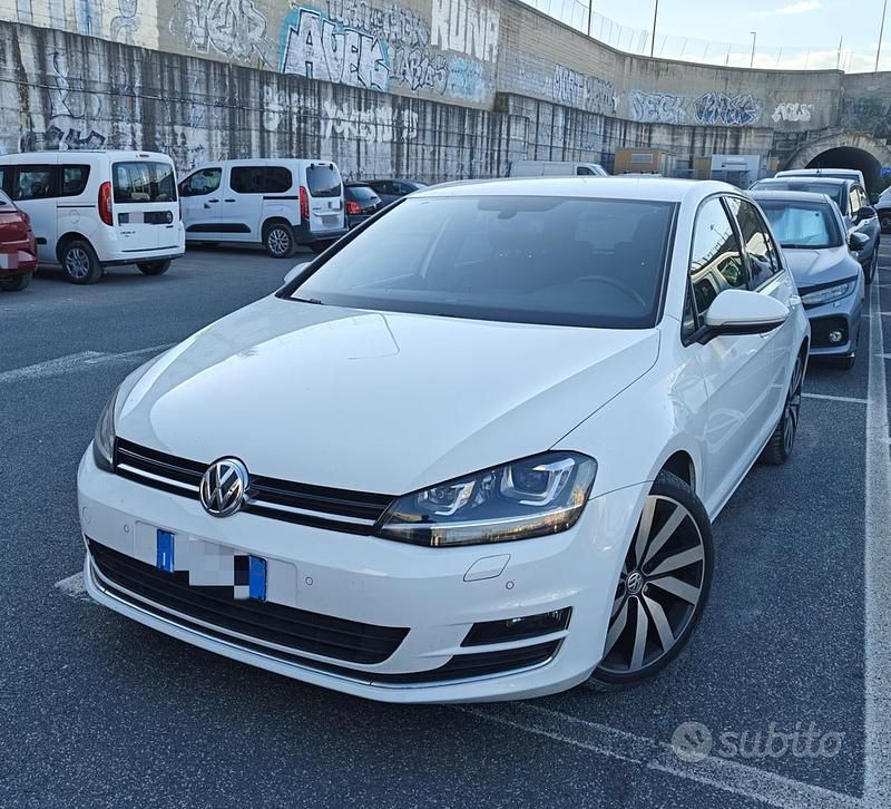 Bianco Usata 2014 VW Golf VII Highline Tre volumi | 12.900 € (Ottimo prezzo) - Immagine 1/4
