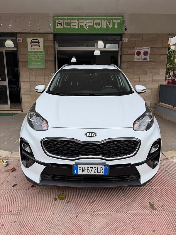 Bianco Usata 2019 Kia Sportage SUV | 16.500 € (Buon prezzo) - Immagine 1/4