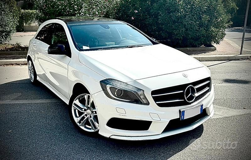 Bianco Usata 2012 Mercedes A180 AMG Tre volumi | 7900 € (Molto cara) - Immagine 1/4