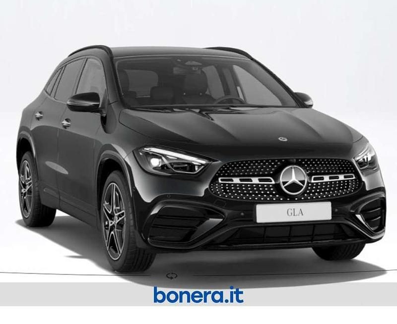 Nuova Mercedes GLA200 AMG line 150 CV (110 kW) 2026 Nero cosmo SUV