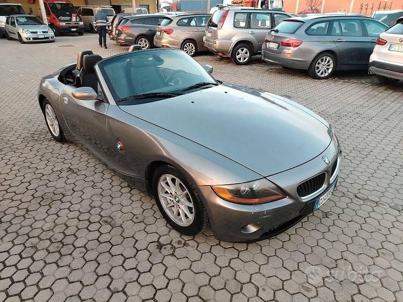 Usata BMW Z4 Efficient Dynamics 192 CV (141 kW) 2003 Grigio Cabrio