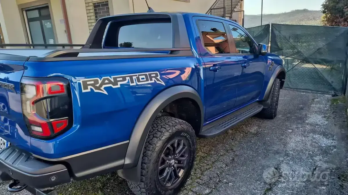 Usata Ford Ranger Raptor 210 CV (154 kW) 2023 Bluazzurro Pick-up