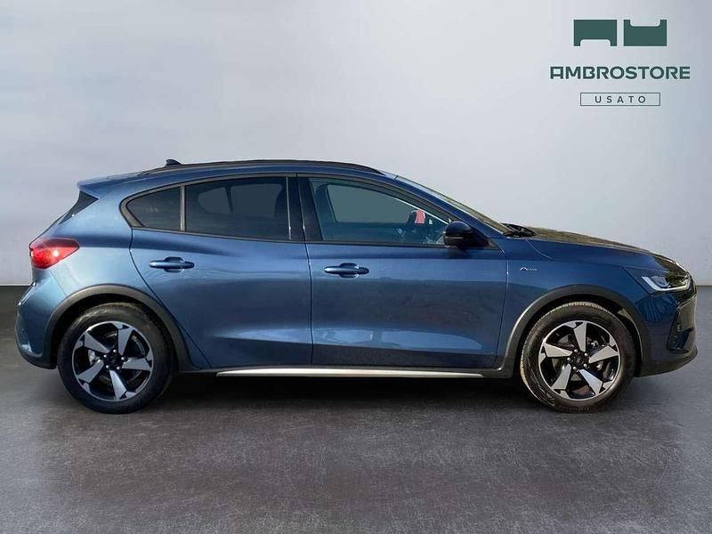 Usado Ford Focus Active 125 HP (91 kW) 2022 Azul SUV