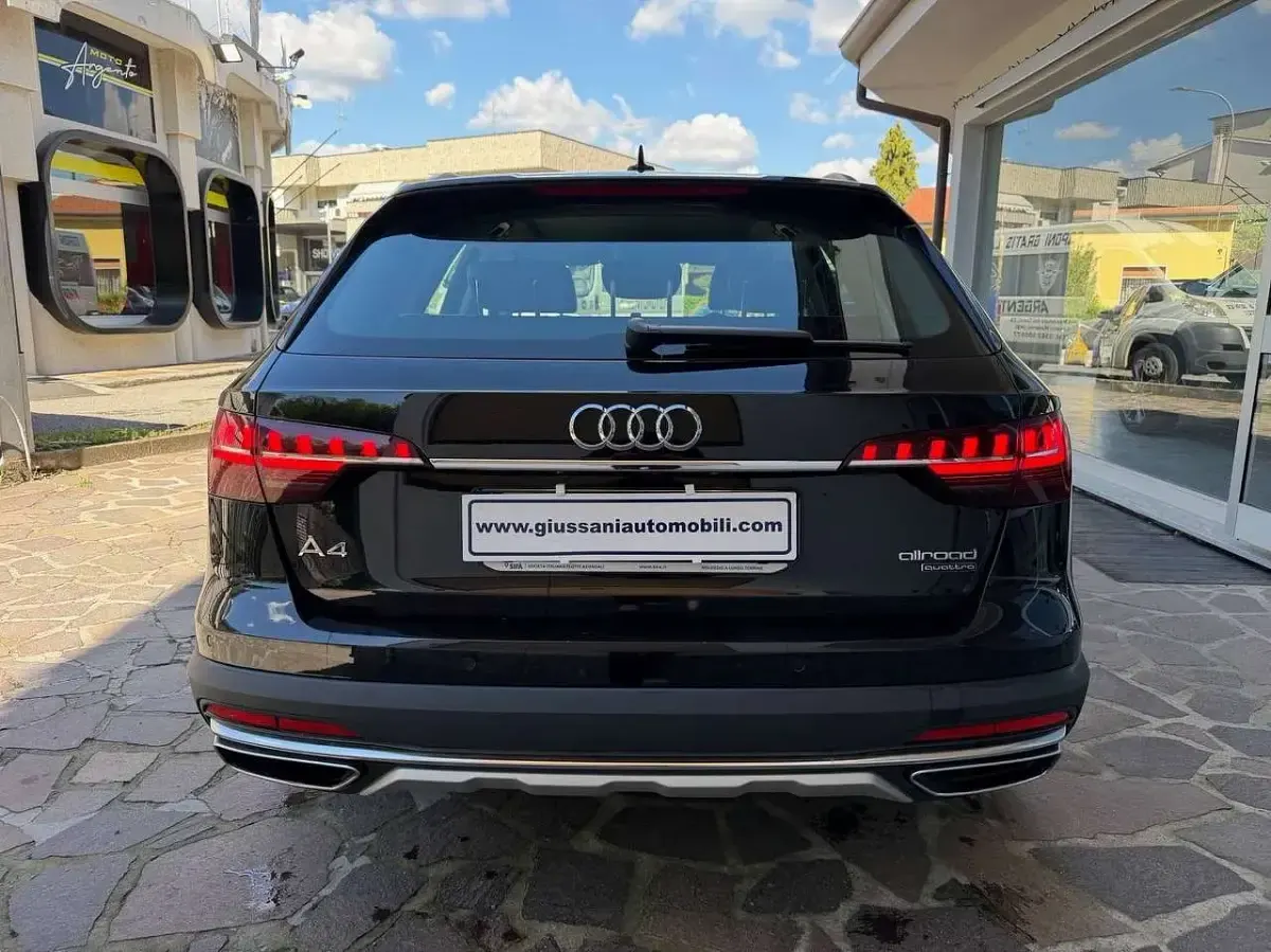 Usata Audi A4 Allroad Business 204 CV (150 kW) 2023 Nero Station wagon